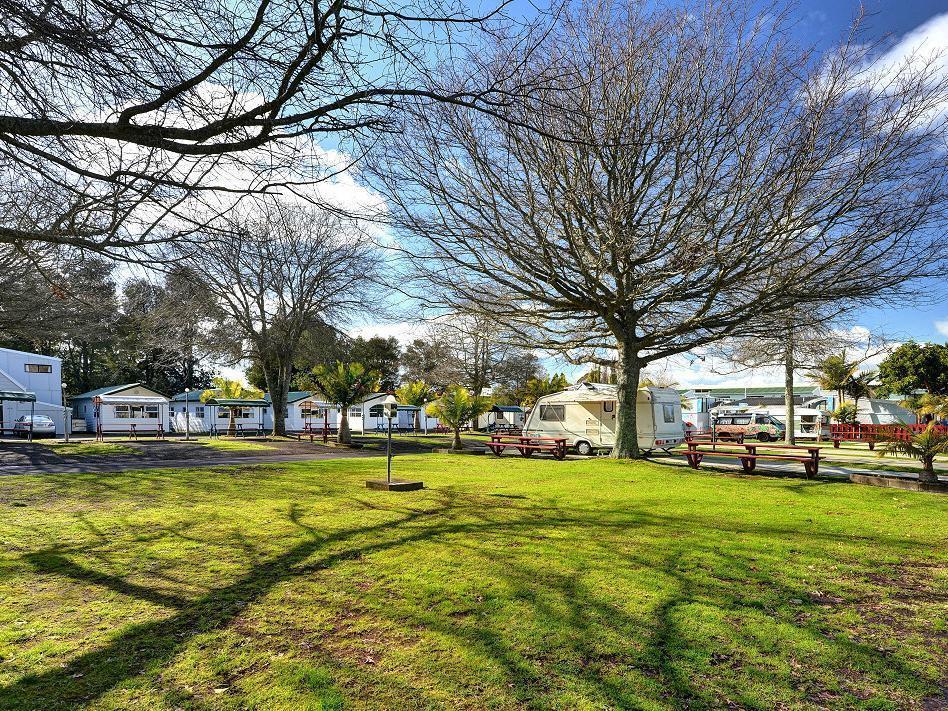 Auckland Northshore Motels & Holiday Park Bagian luar foto