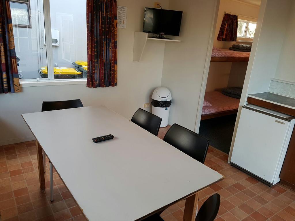 Auckland Northshore Motels & Holiday Park Bagian luar foto