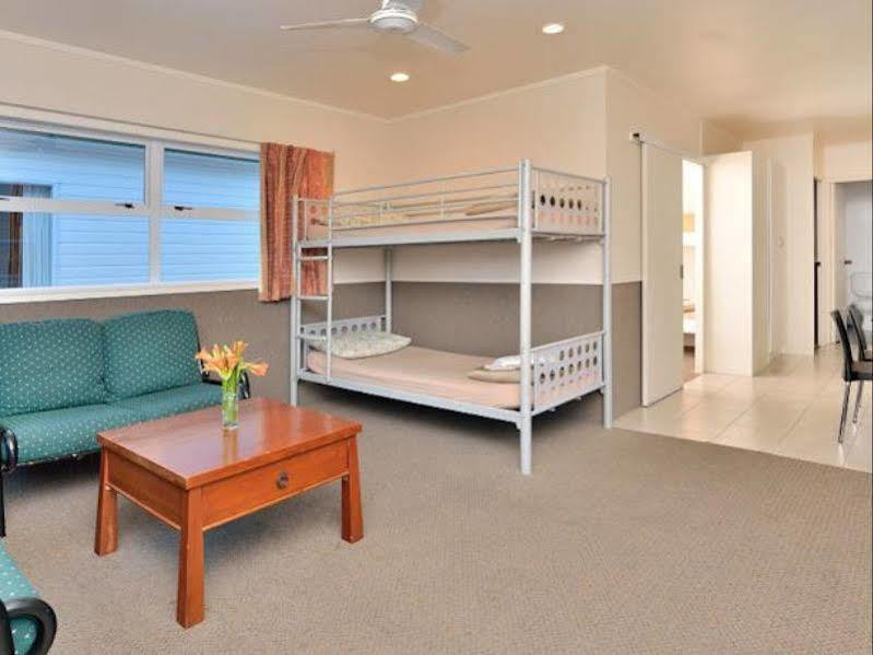 Auckland Northshore Motels & Holiday Park Bagian luar foto
