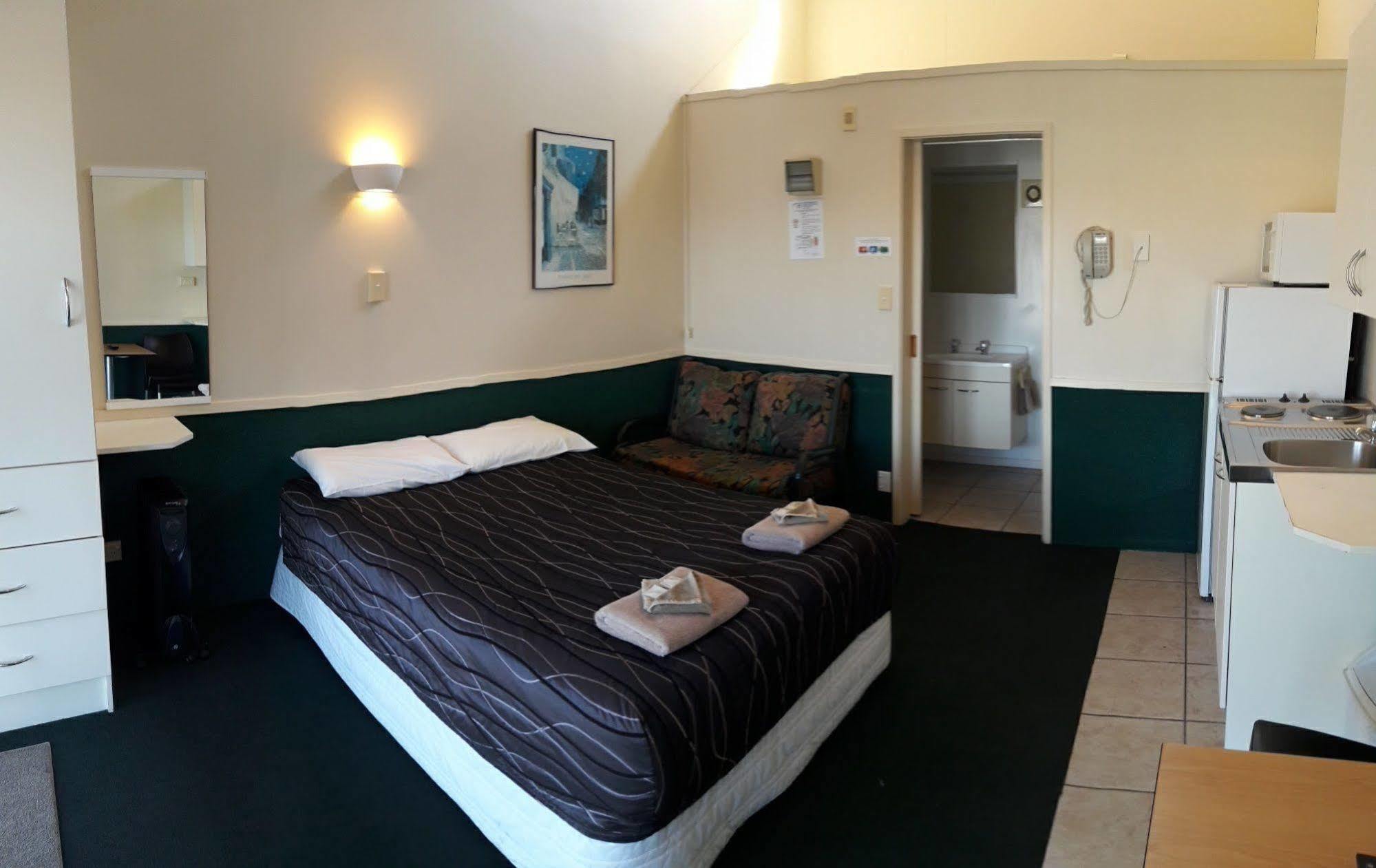 Auckland Northshore Motels & Holiday Park Bagian luar foto