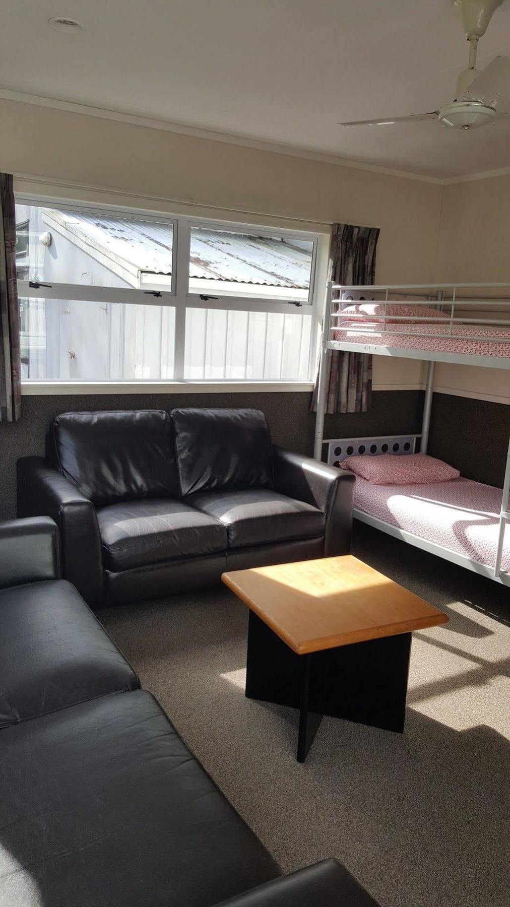 Auckland Northshore Motels & Holiday Park Bagian luar foto