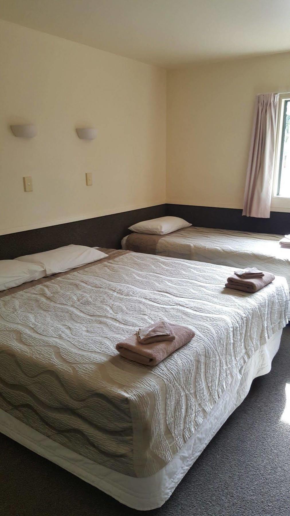 Auckland Northshore Motels & Holiday Park Bagian luar foto